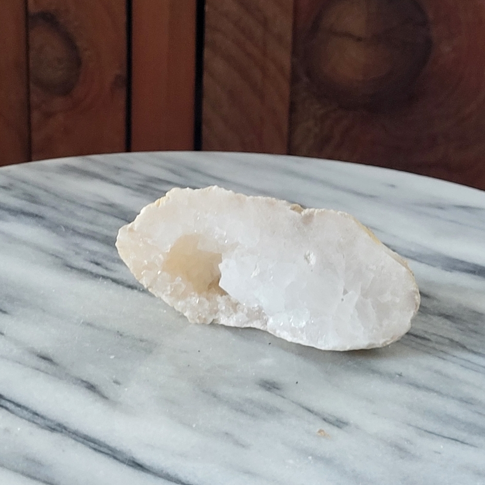 Natural Quartz Crystal Stone